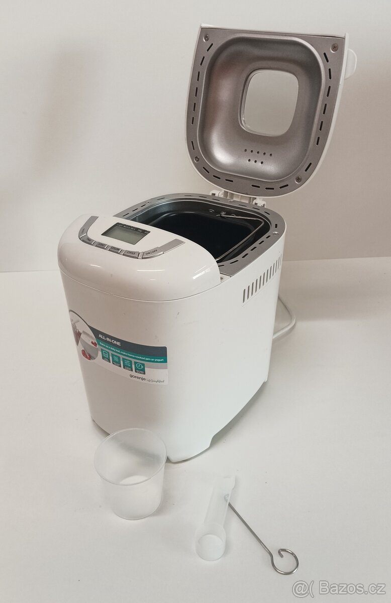 Domácí pekárna Gorenje BM 910 WII
