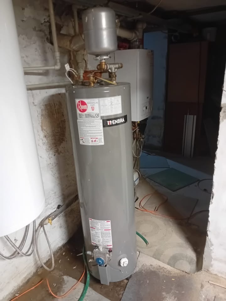 Stacionární plynový ohřívač vody,funkční