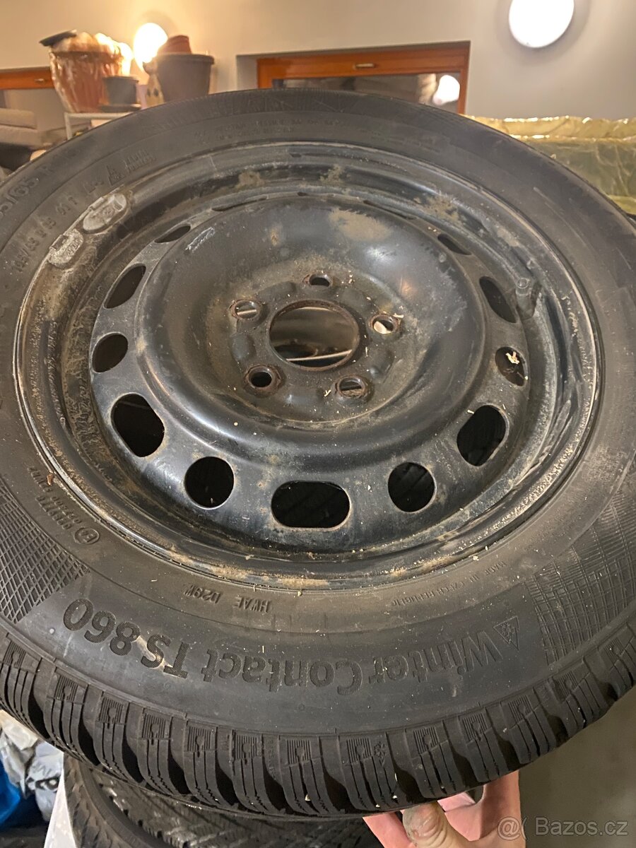 Plechové disky 15” 5x114,3 a zimní pneu 195/65/R15