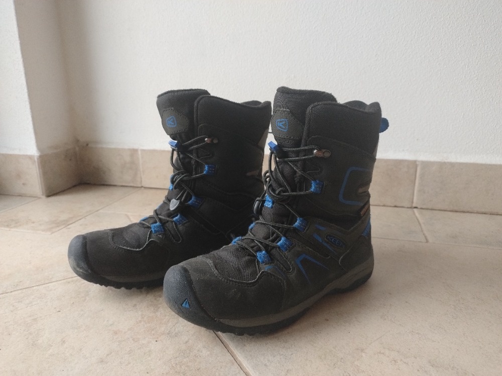 Chlapecké zimní boty KEEN vel. 34