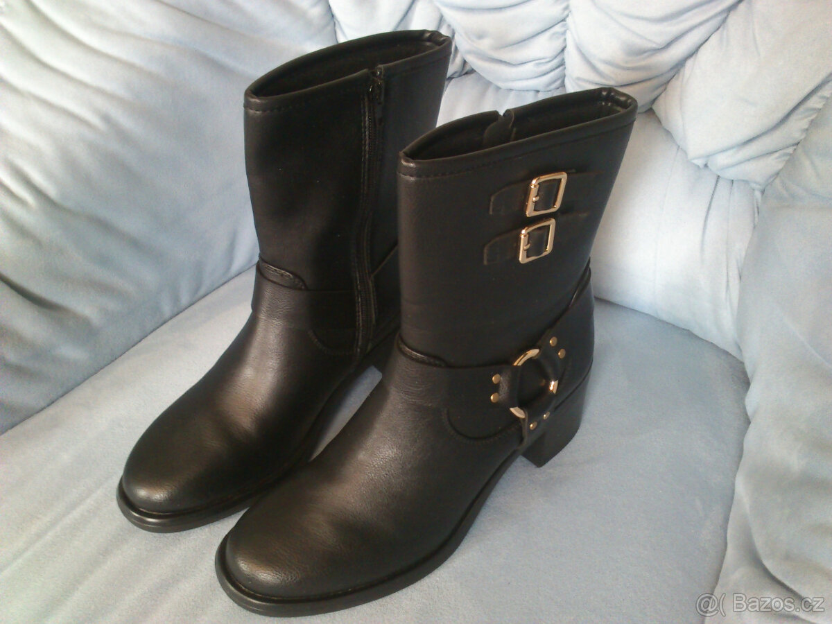 Nové zimní dámské boty kozačky Catwalk