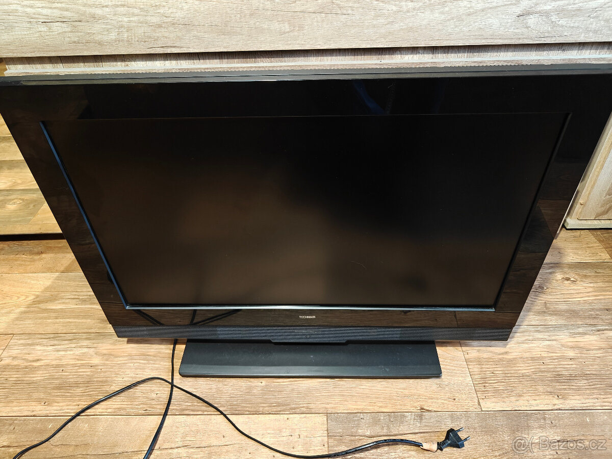 Televize 32" Technika LCD32ID-207CE