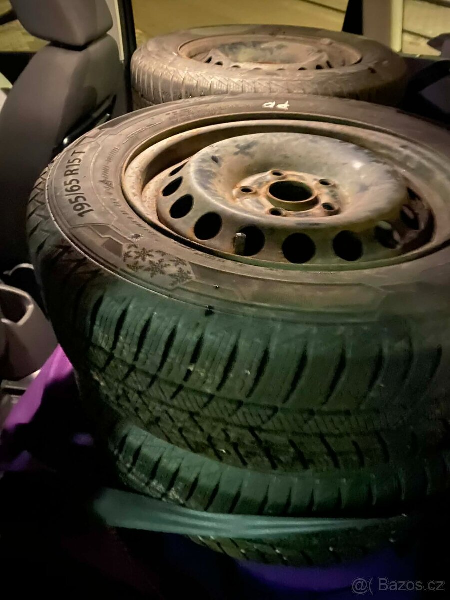 Zimní 195/65-15 na plechu