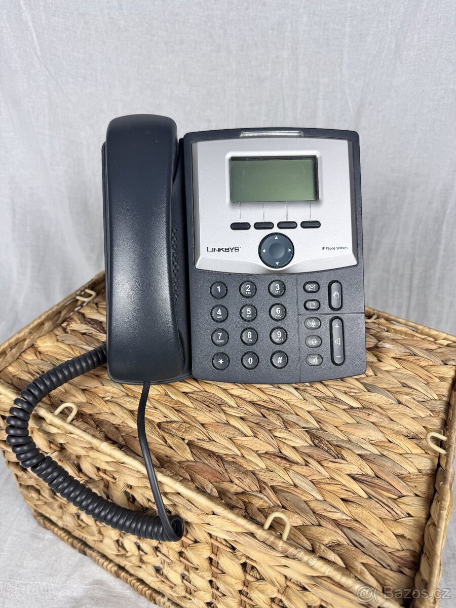 IP telefon LinkSys SPA-921
