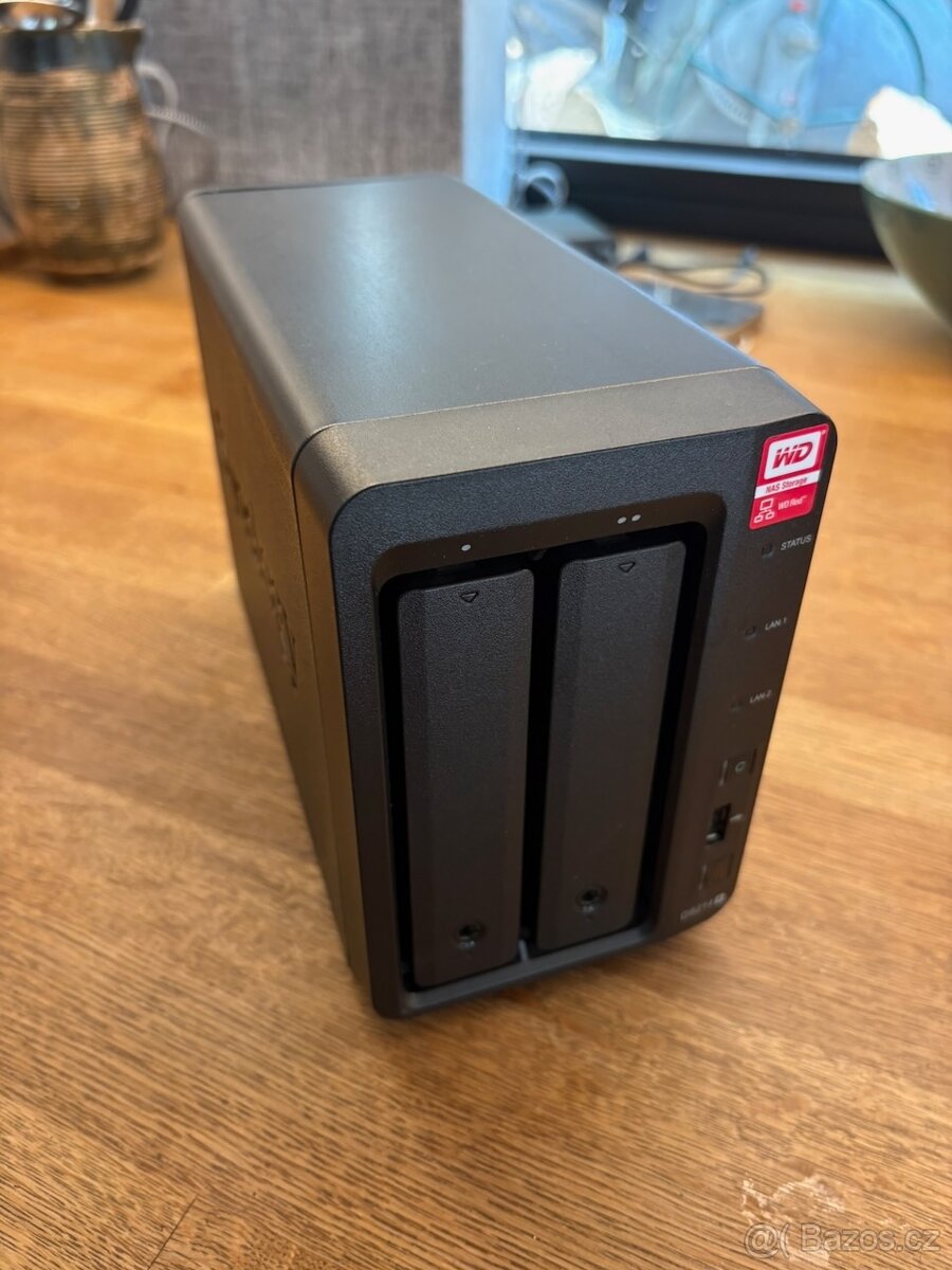 Synology DS214+ NAS