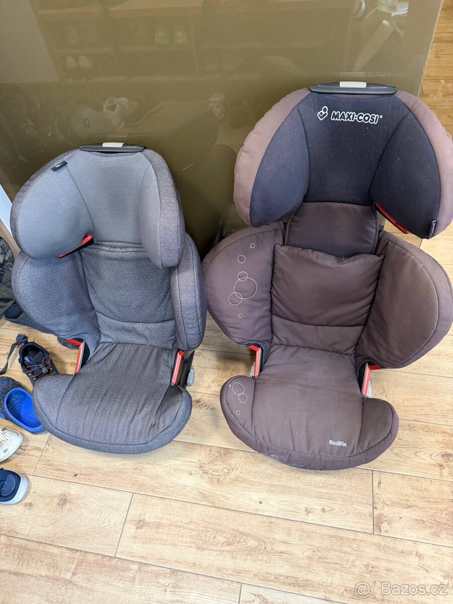 Prodám 2 dětské autosedačky Maxi-Cosi