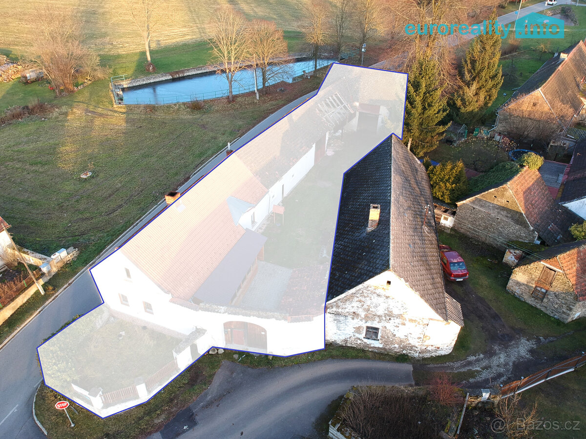 Prodej, rodinný dům, 673 m2, Hlupín u Horažďovic