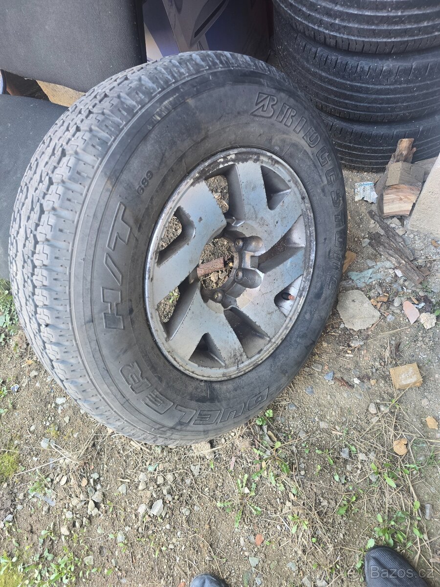 Pajero sport rezerva