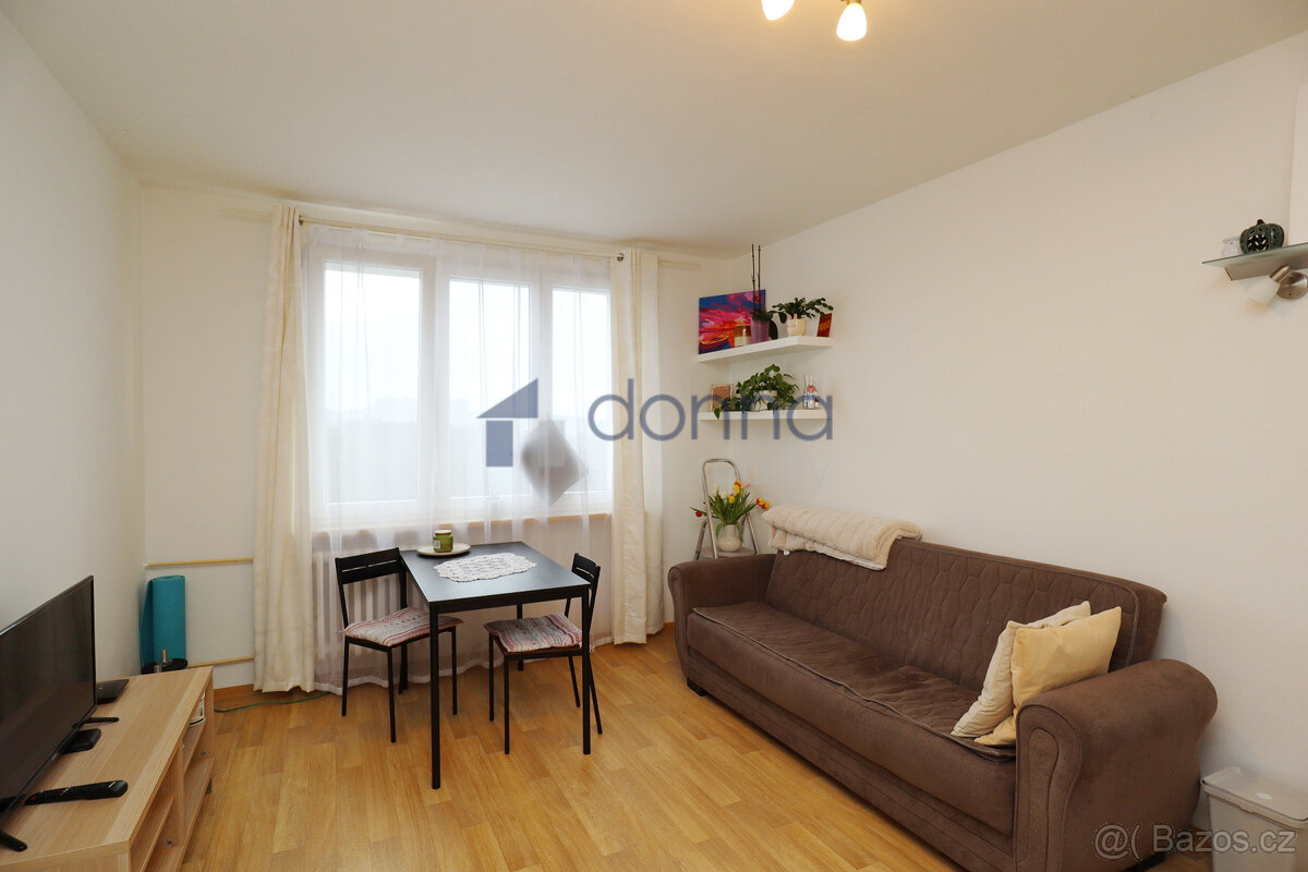 Prodej bytu OV 1+1/L, 39m2, ulice Špirkova, Praha 4 - Kamýk,