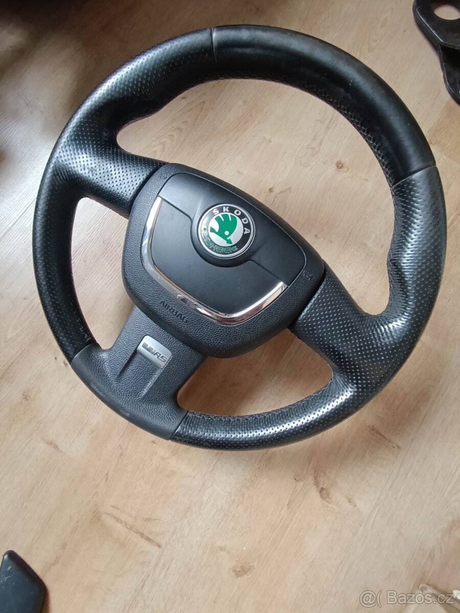 Kožený volant Škoda Octavia 2 RS