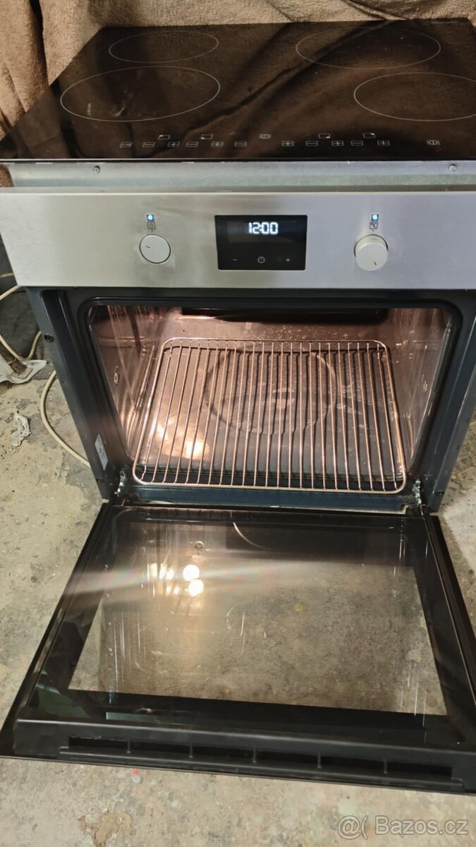 Electrolux KOFGH70TX Vestavná trouba