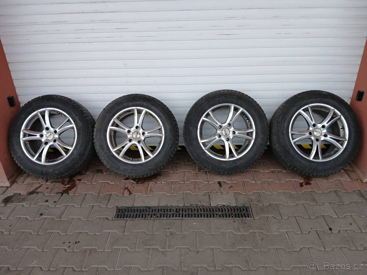 SADA KOL FIAT FREEMONT s pneu