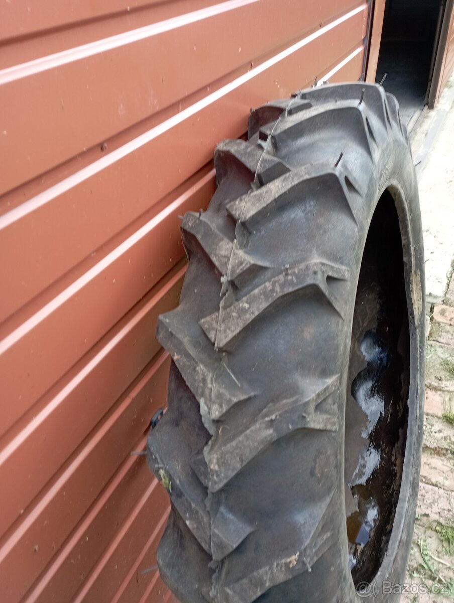 Pneumatiky traktor Zetor 9-32