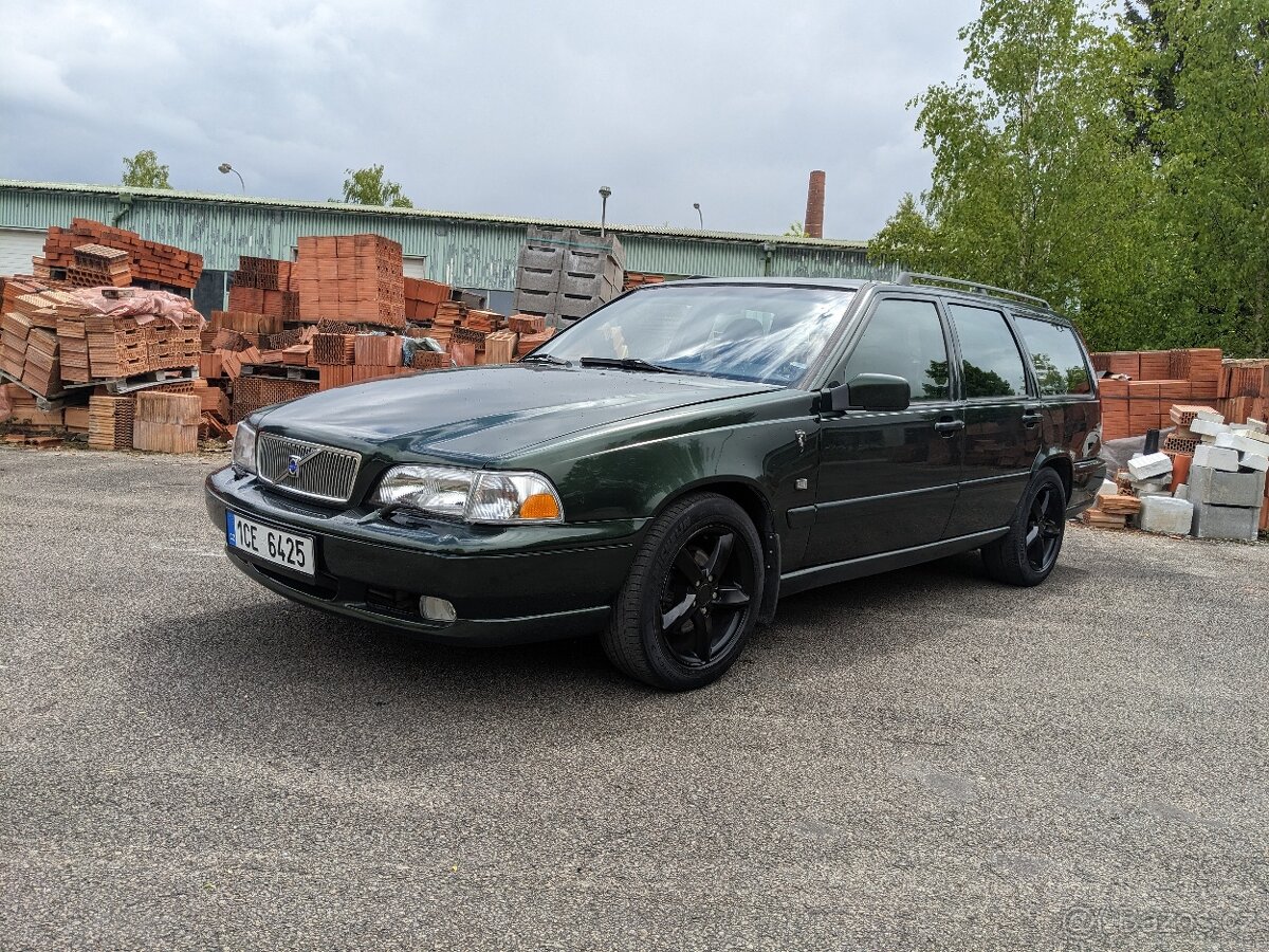 Volvo V70 2.5TDi
