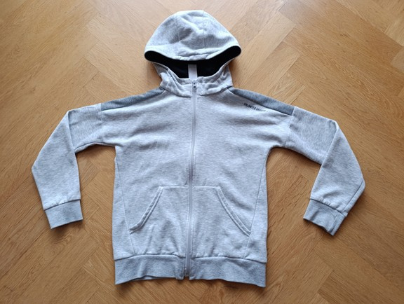 ŠEDÁ MIKINA DECATHLON, vel. 148