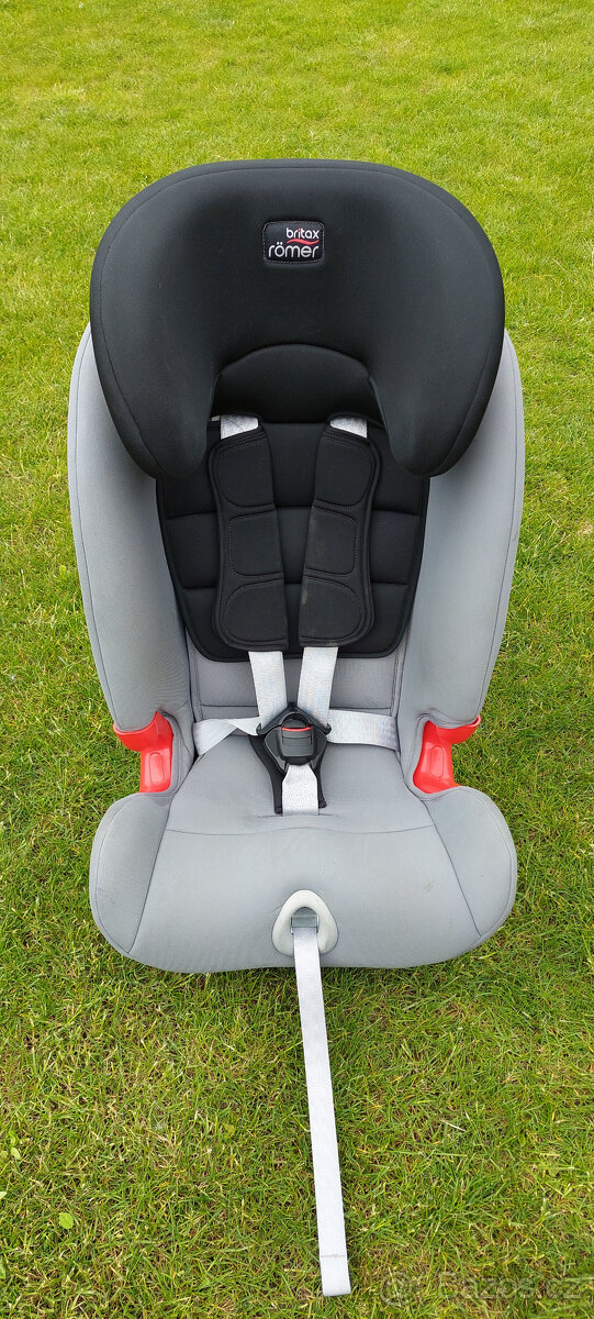 Britax Romer ADVANSAFIX II 9 - 36kg