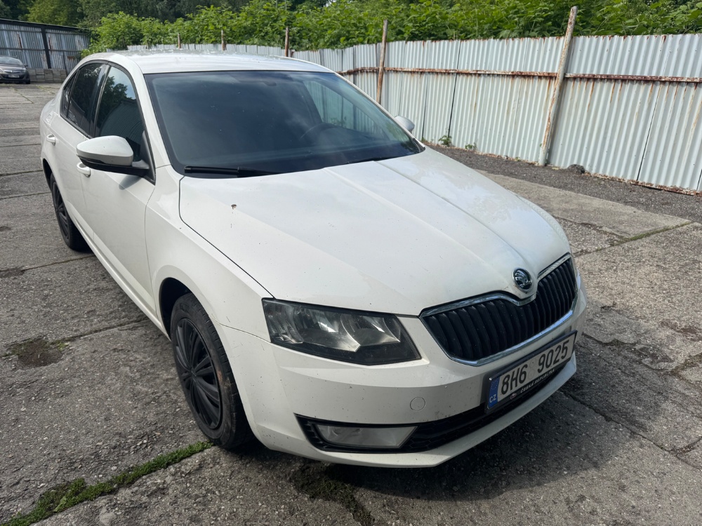 ŠKODA OCTAVIA 1,6 TDI 81 KW,ROK 11/2015,NAJ. 348 TKM,DIGI KL