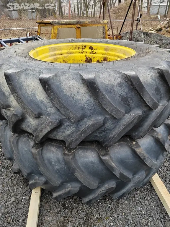 Traktorová kola 520/85R38 (traktorová kola,pneu s diskem)