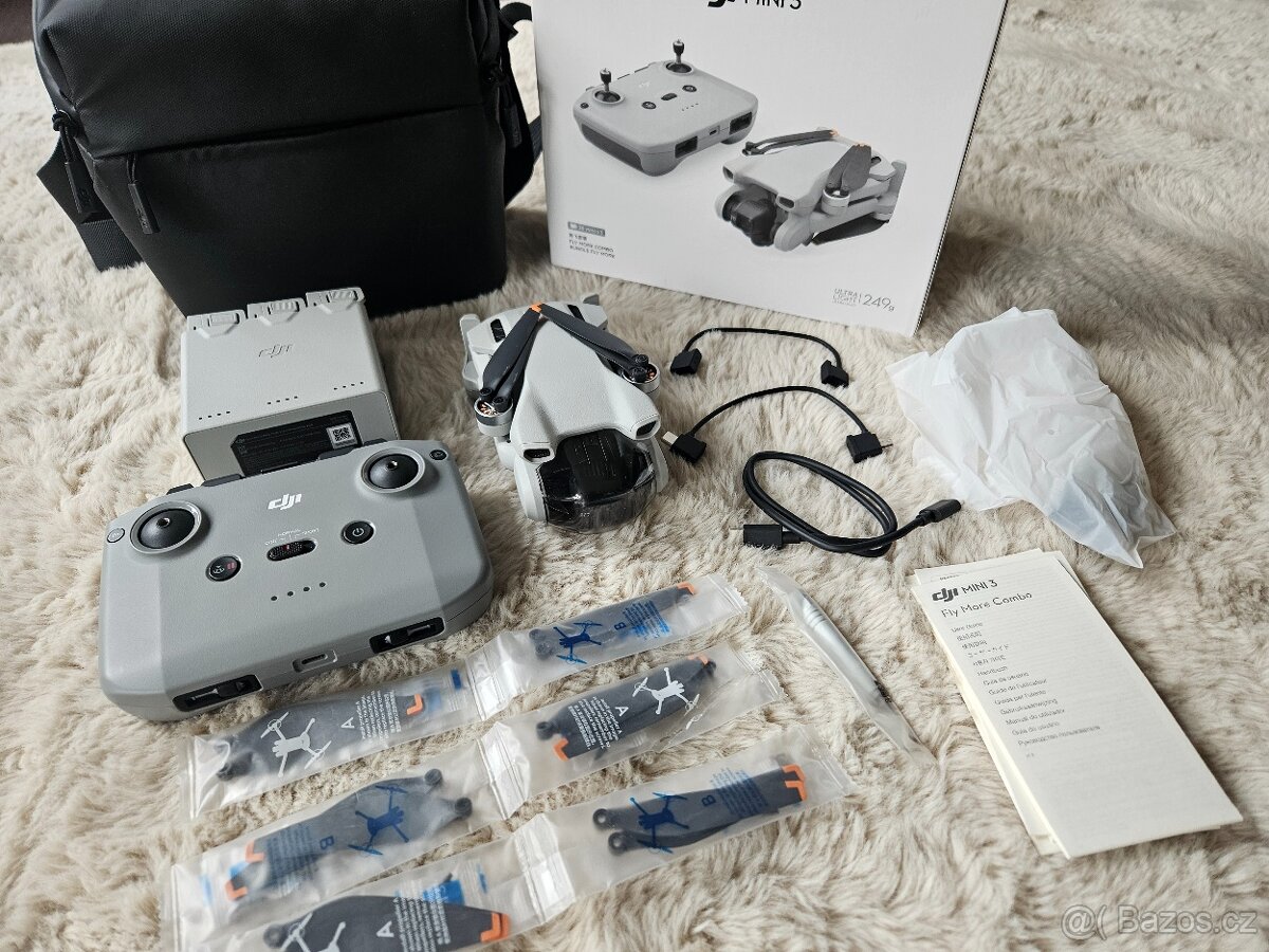 Dron DJI mini 3 Fly More Combo