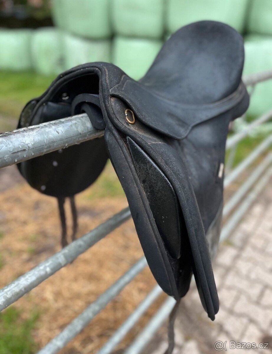 Drezurní sedlo wintec isabell werth s vyměnitelnými komorami