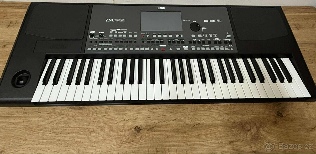 klávesy Korg Pa600