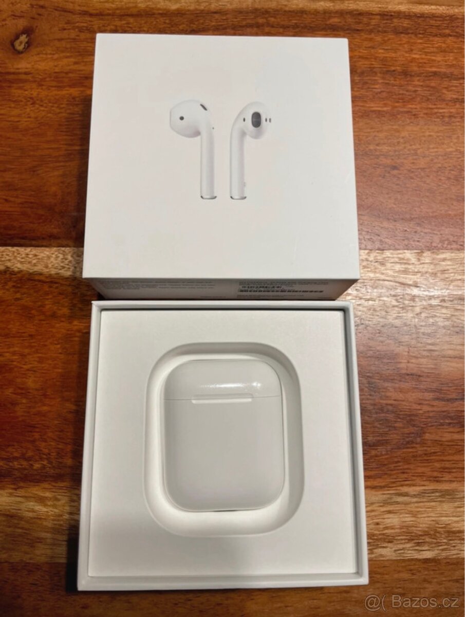 Apple AirPods 2019