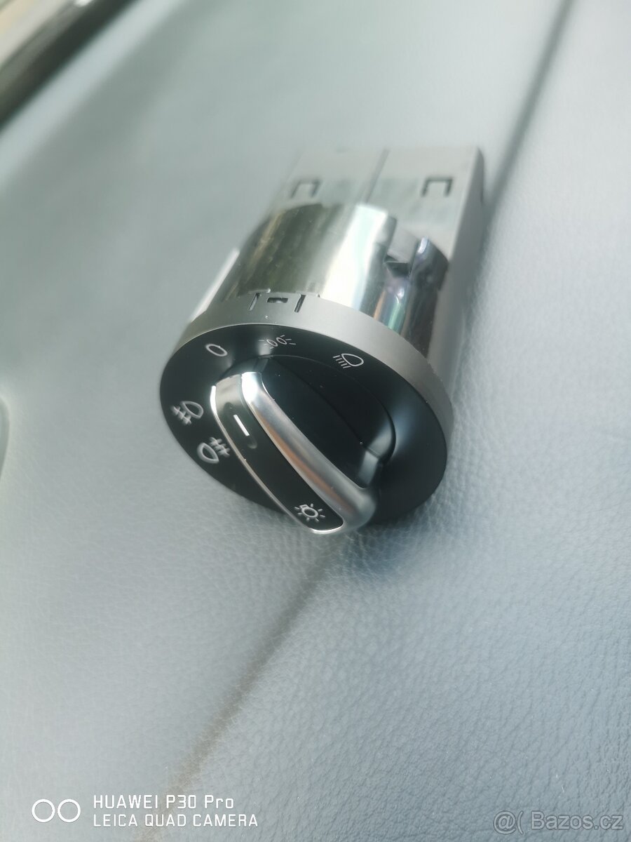 Ovladač světel a oken