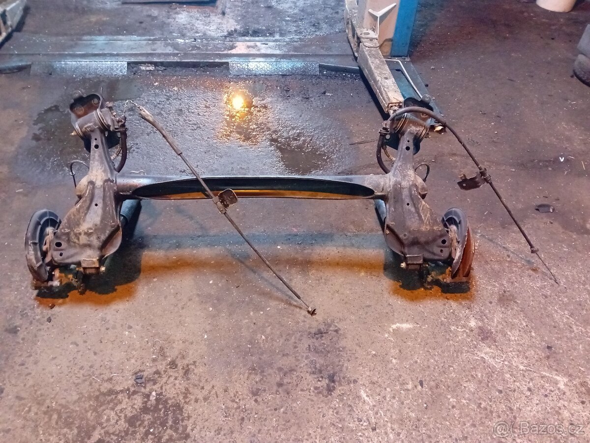 Prodam zadni napravu na tipo 2