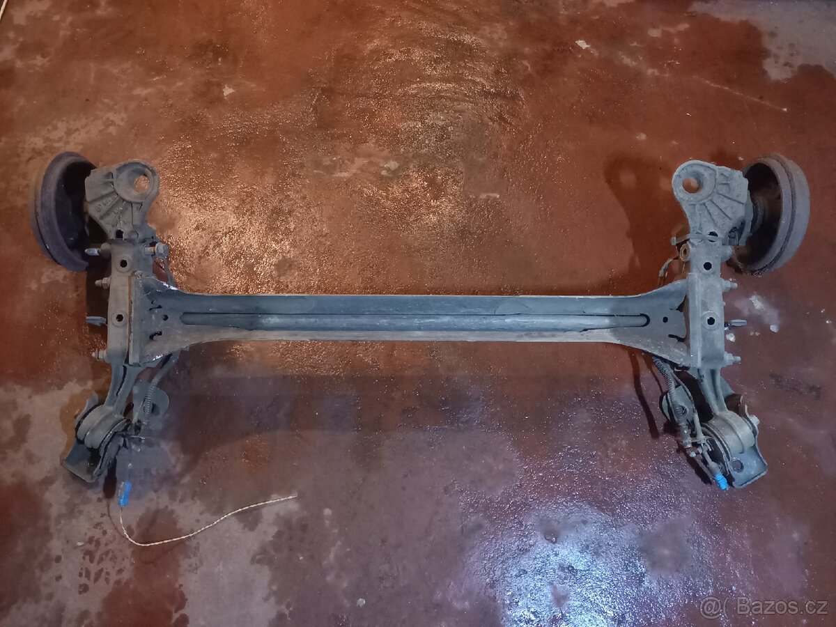 Citroen C3 - zadní nápravnice