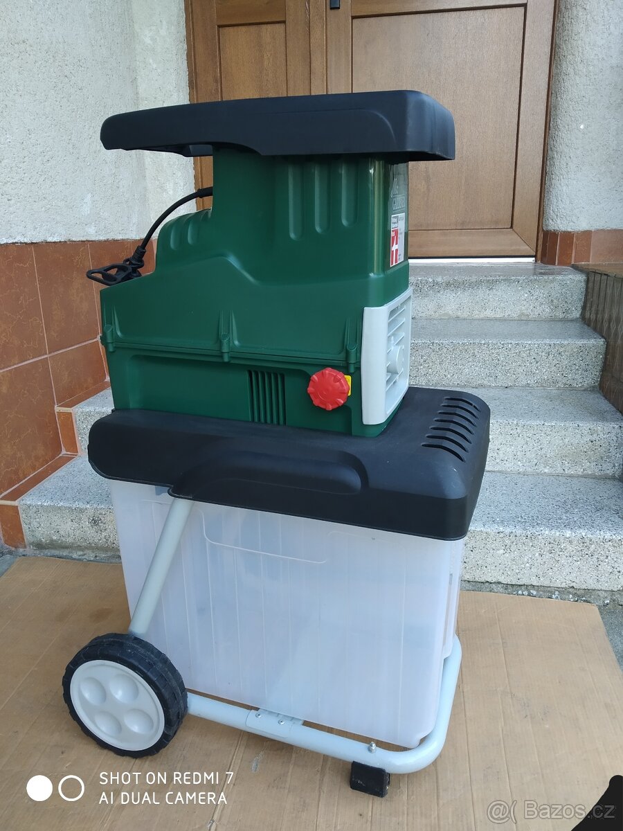 Prodám elektrický Válcový drtič MR.Garden-2800 W.