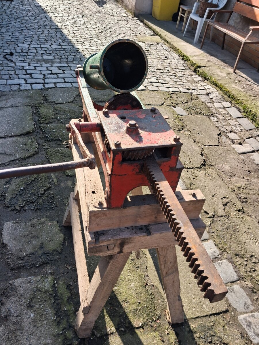 Nabilecka klobas a salamu