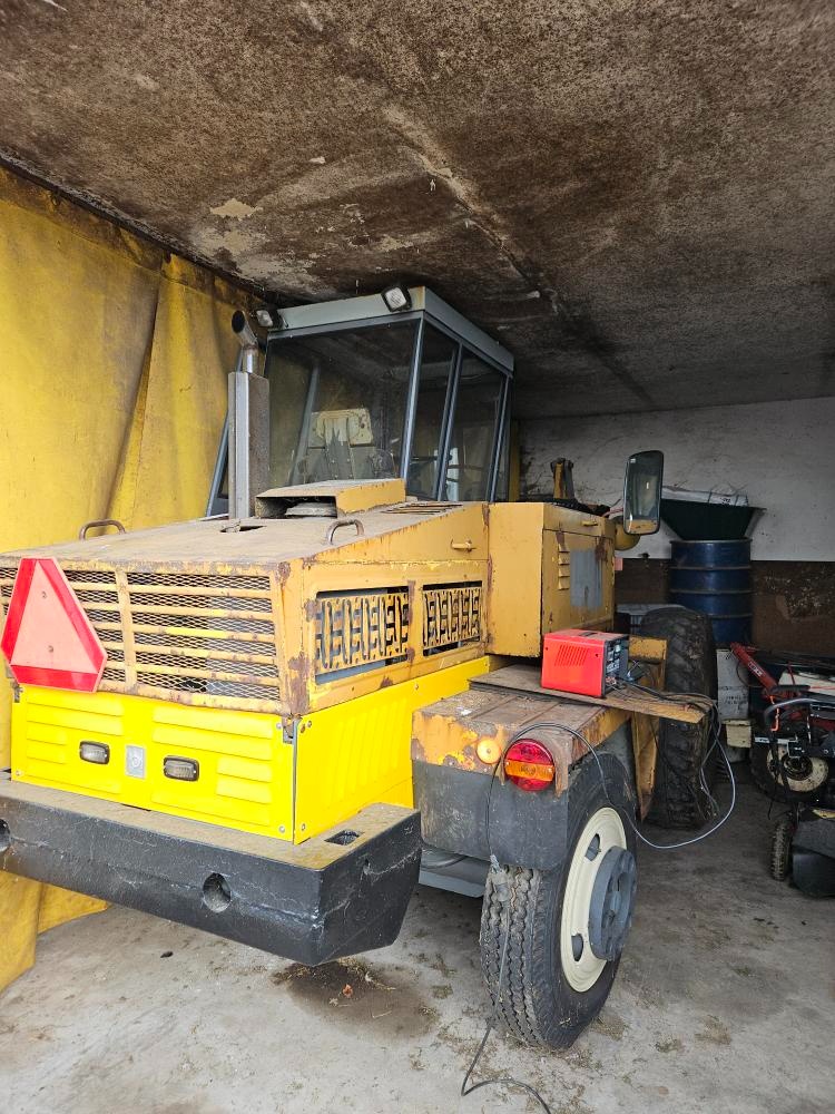 Hydraulický otočný nakladač