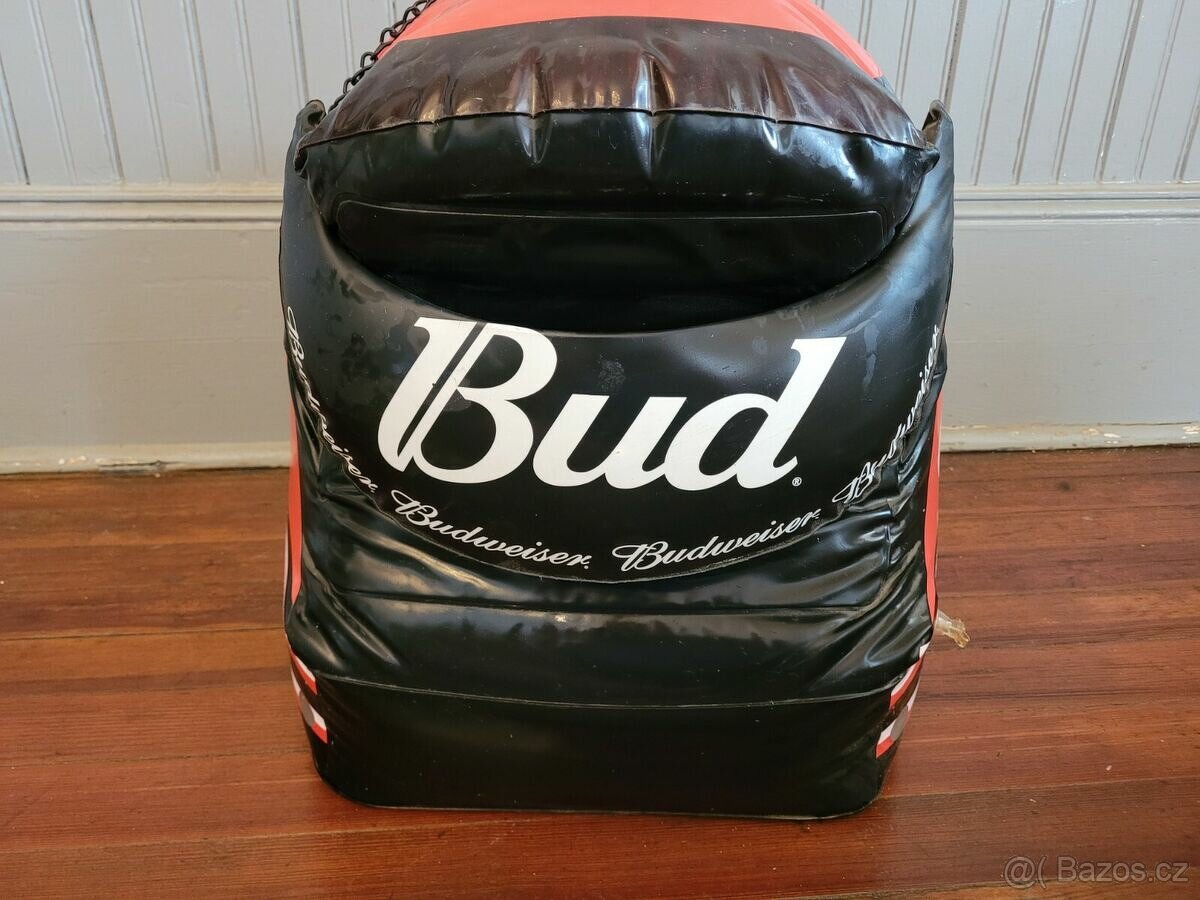 Koupím nafukovací helmu Budweiser