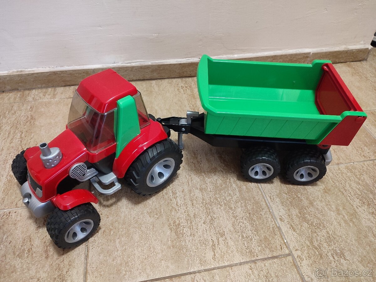Traktor s vlekem Bruder
