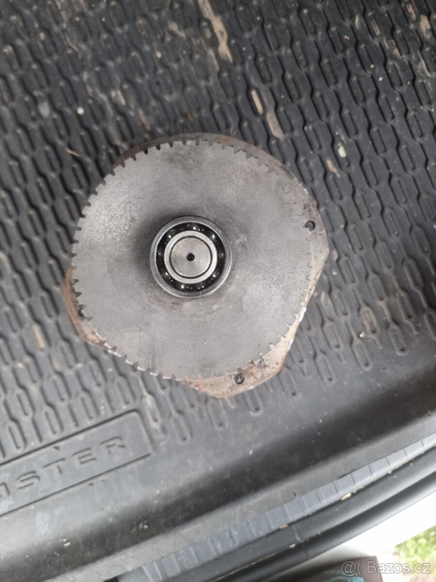 Koupím ozubené kolo 56, vnější průměr 130 mm