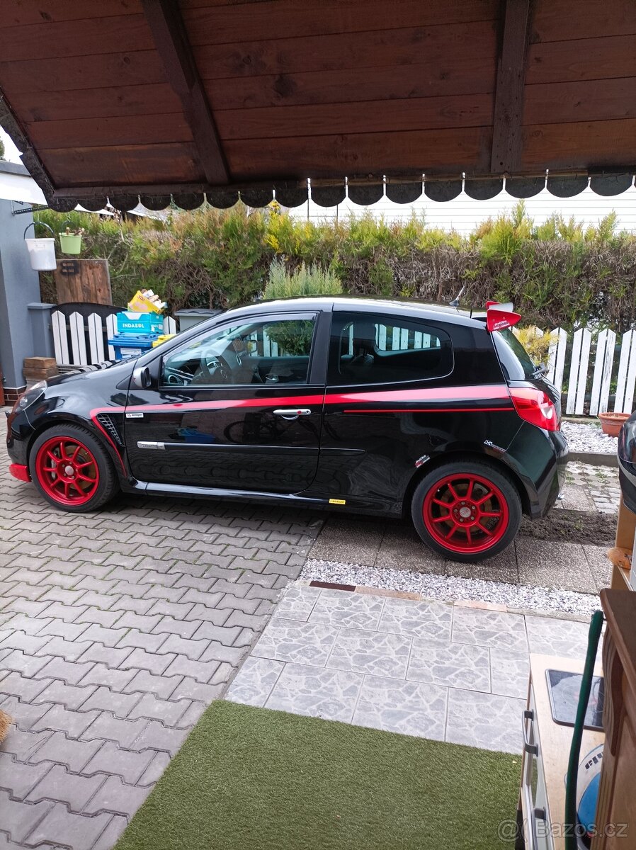 Prodám Clio sport 2.0. 145 kW
