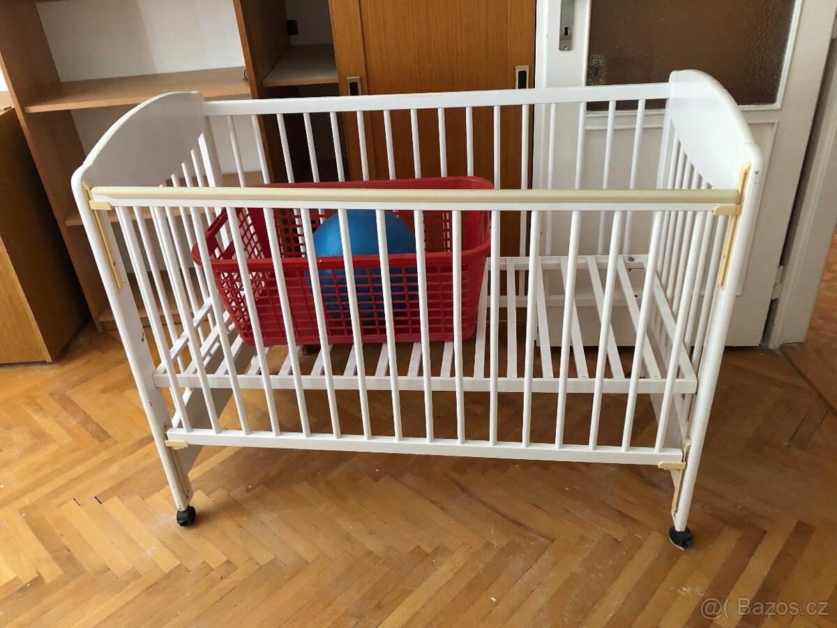 Dětská postýlka
