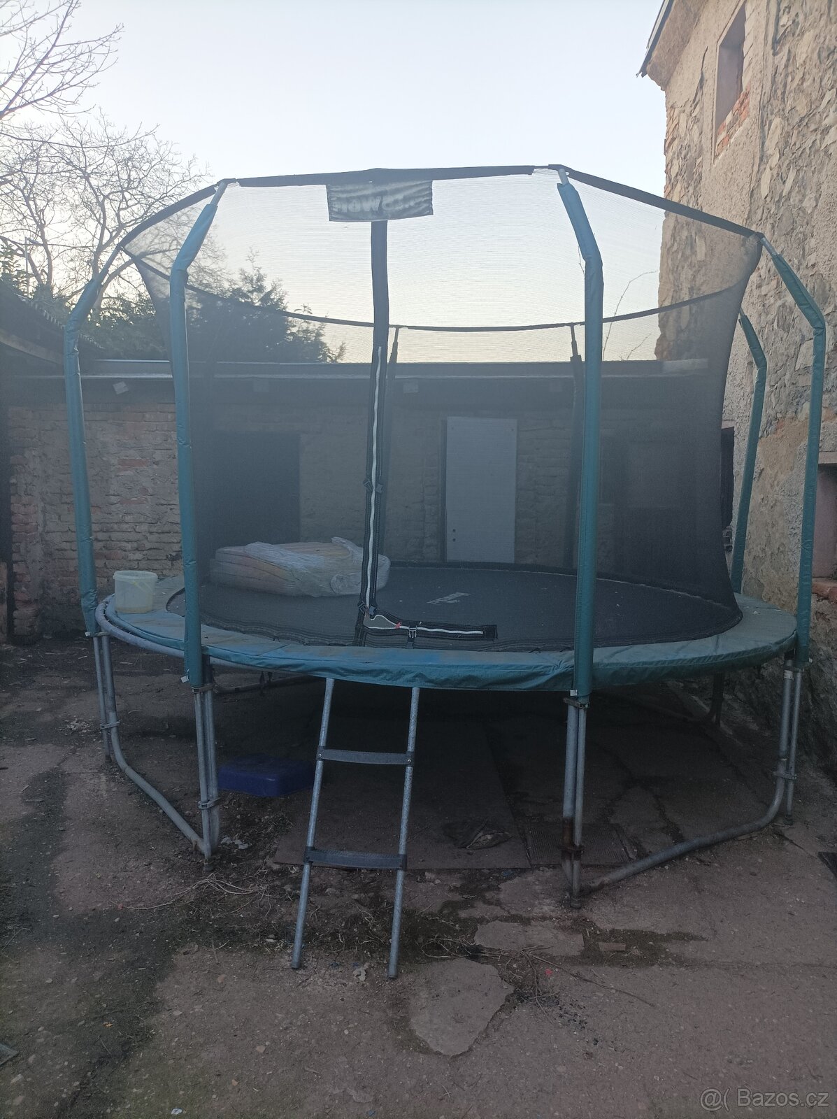 Trampolína