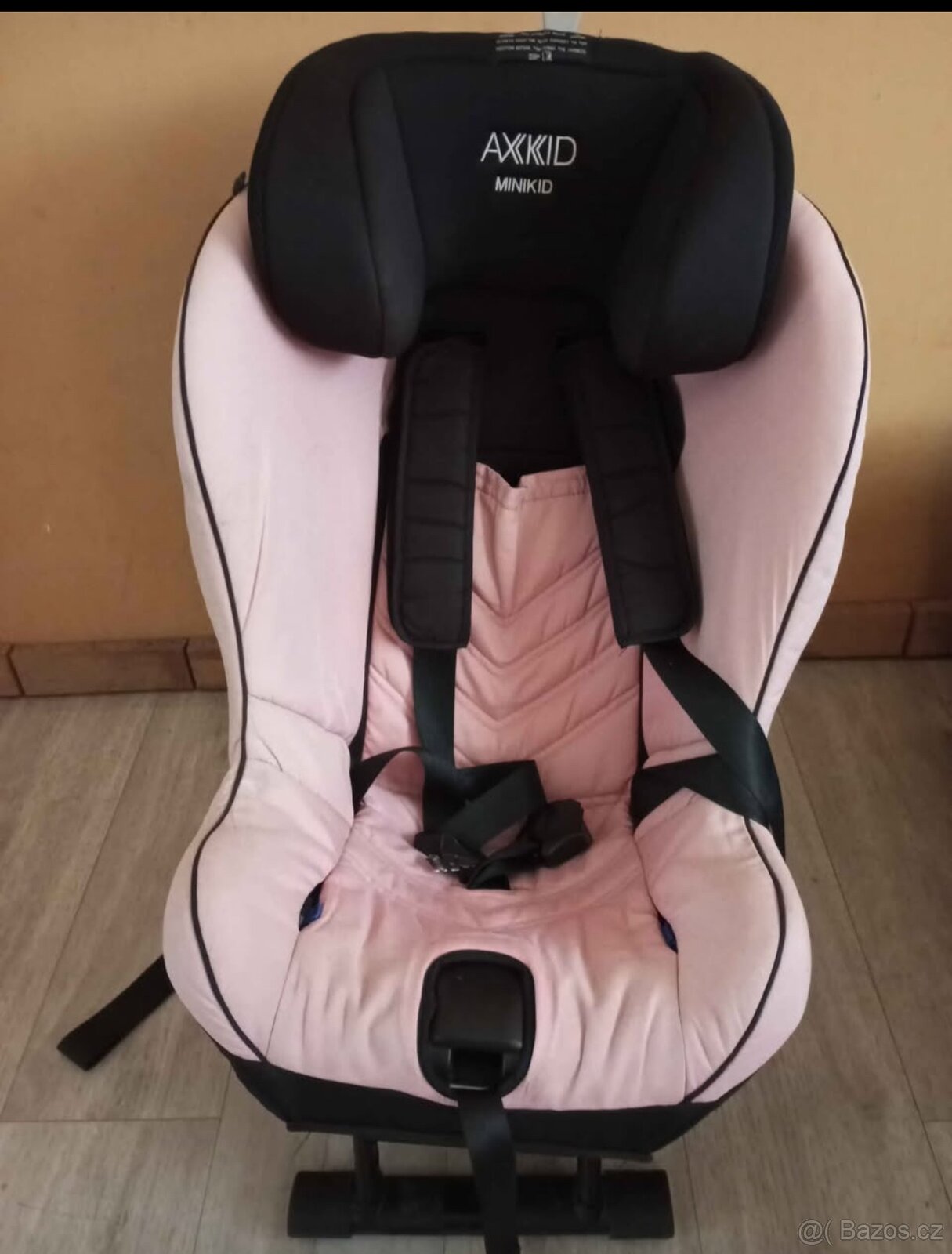 Sedačka Axkid protisměrná