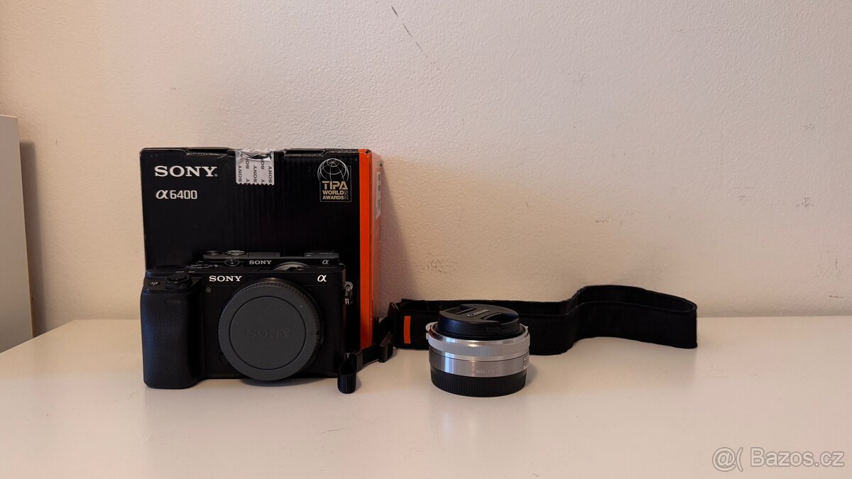 SONY Alpha A6400 + SONY FE 16mm F/2.8
