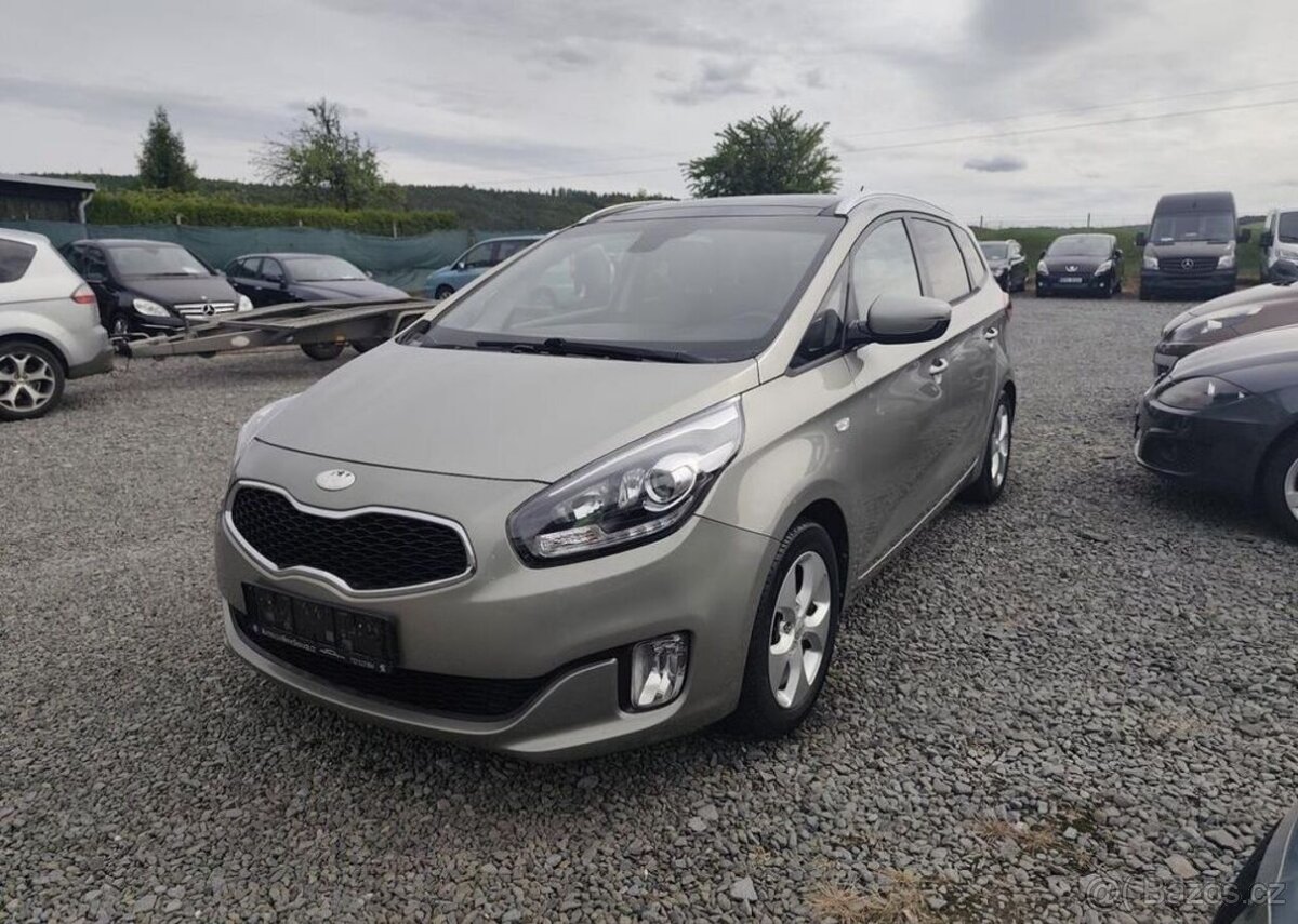 Kia Carens 1.6 GDI Klima, Panorama benzín manuál 99 kw