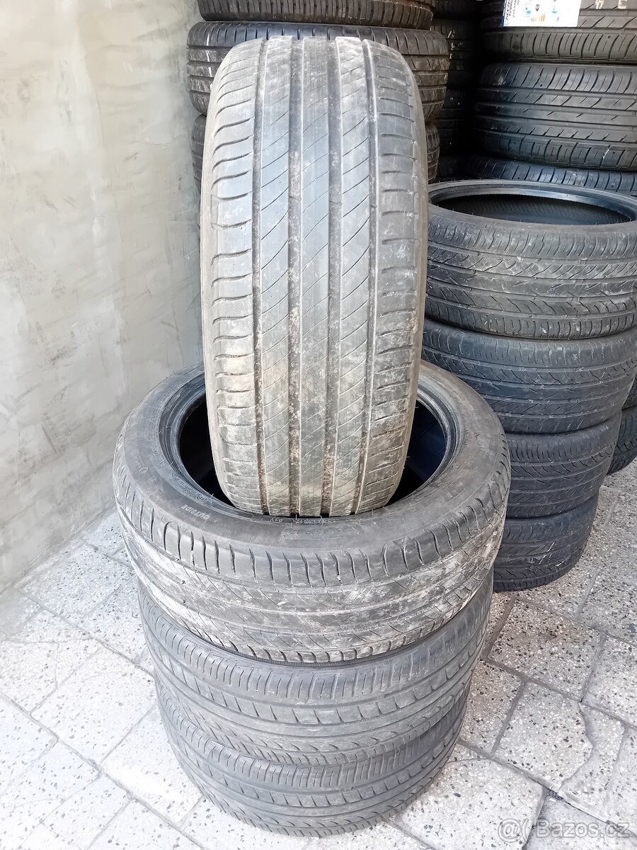 225/45R17 letní