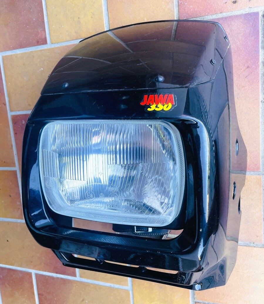 Světlo a maska Jawa 640