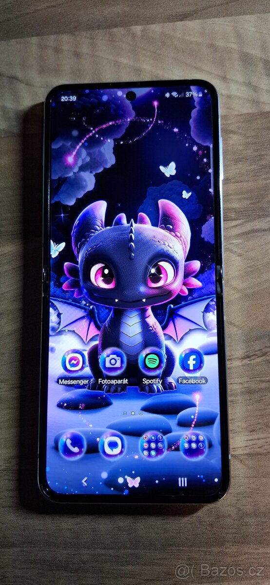 Prodám mobilní telefon SAMSUNG Galaxy Z Flip5 5G 12 GB /256