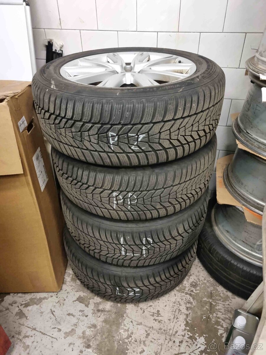 ZÁNOVNÍ zimní sada pneu + disků ORIGINÁL AUDI R18 disky 235/