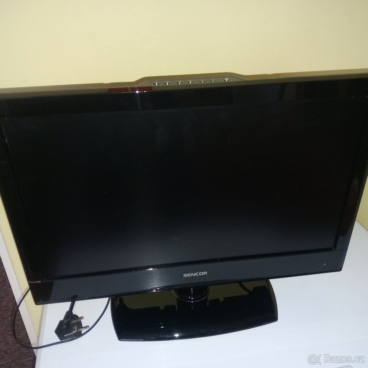 Sencor SLT 2230 DVBT bez ovladacky nutny set top boxu