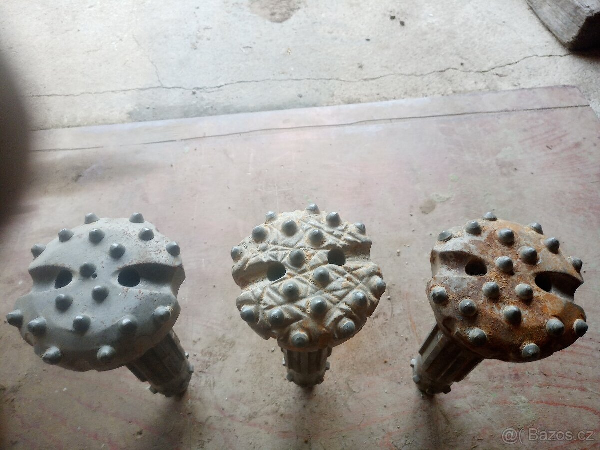 Vrtná souprava - vrtací hlavy k vrt. kladivu VKP 110