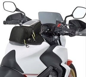 Taška na nádrž, Tankvak s popruhy a magnety