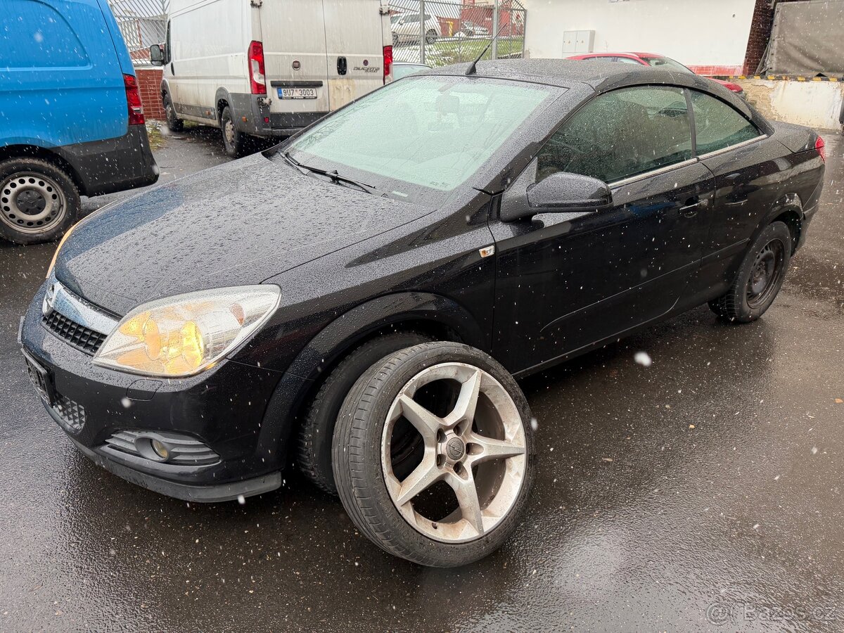 Opel Astra H Twin Top cabrio 1.8 103kw, nová STK+SPZ