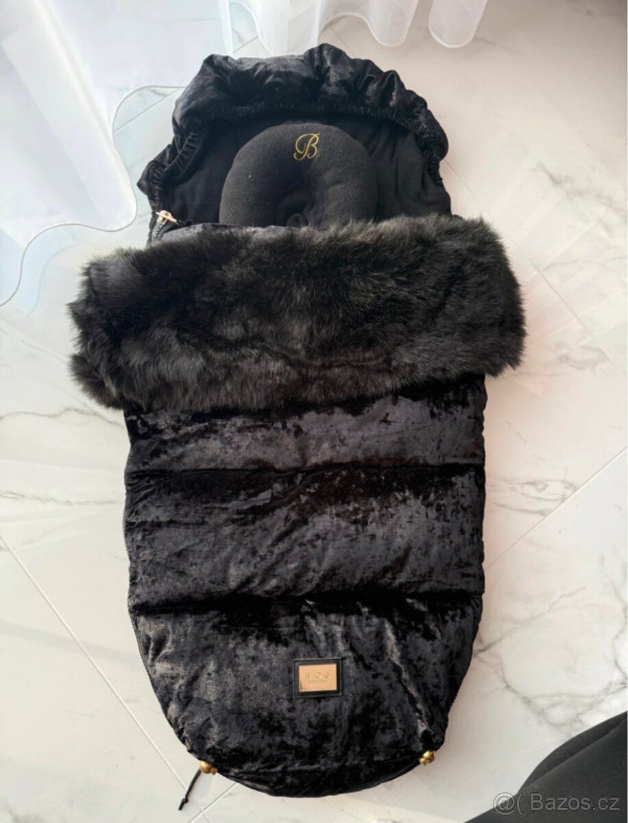 Nádherný zimní fusak Bjällra